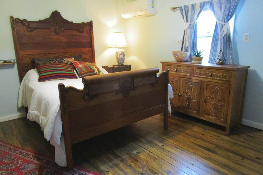 Boho-Chic Retreat - Unit 3 Apartment Блумингтън Екстериор снимка
