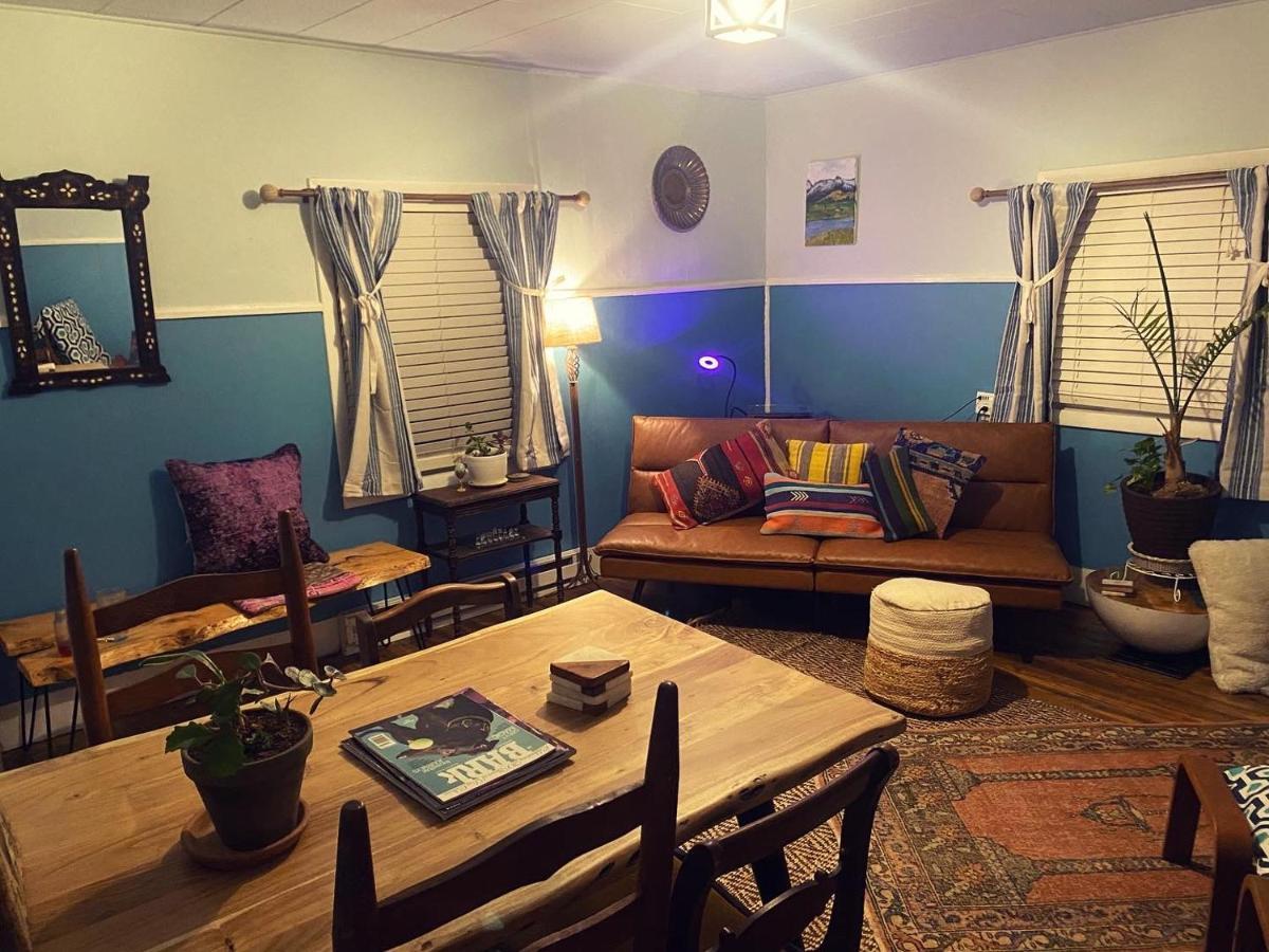 Boho-Chic Retreat - Unit 3 Apartment Блумингтън Екстериор снимка